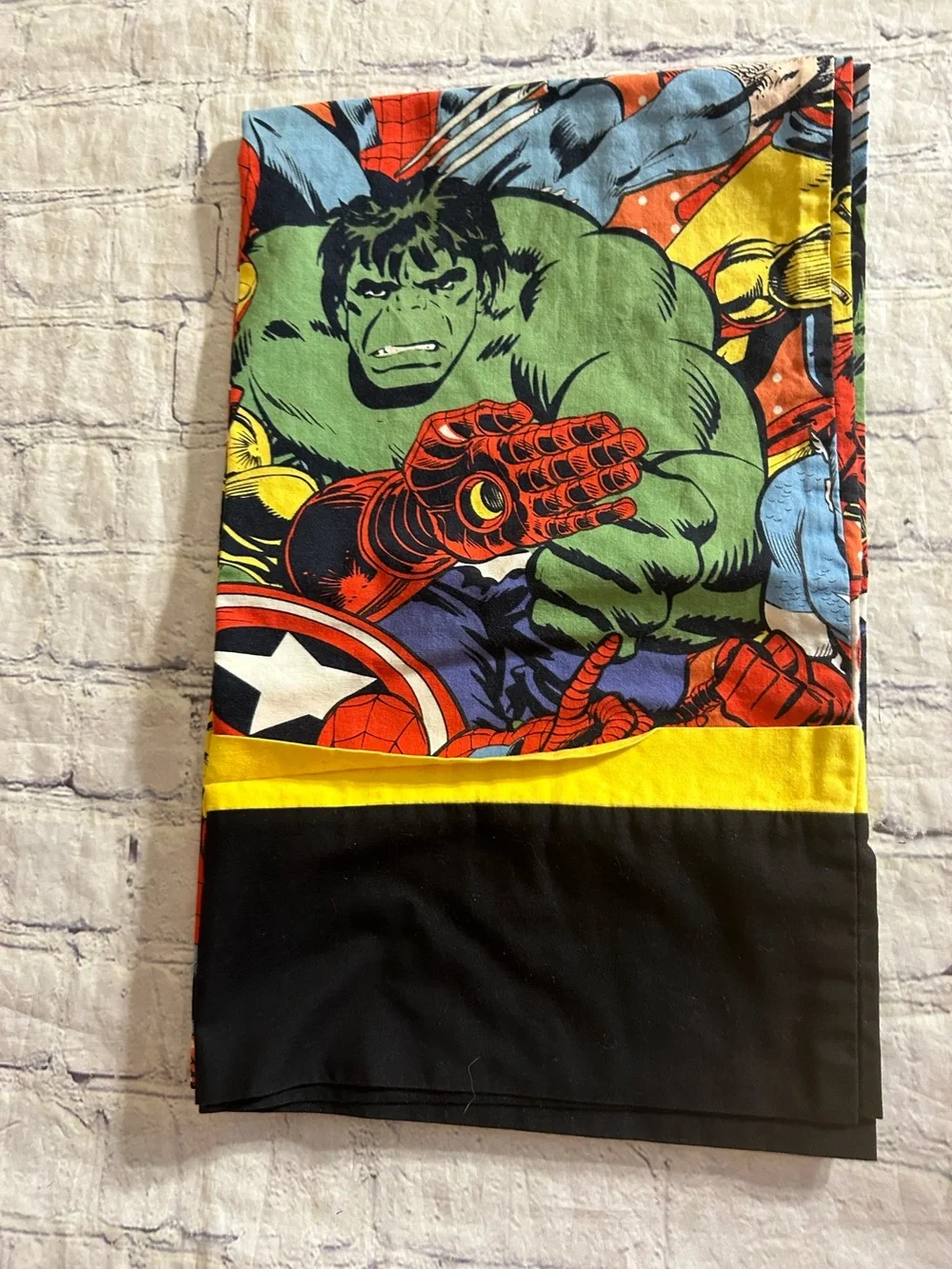 VINTAGE STYLE COTTON FABRIC CLASSIC MARVEL SUPERHEROES LIKE HULK PILLOW CASE (1)